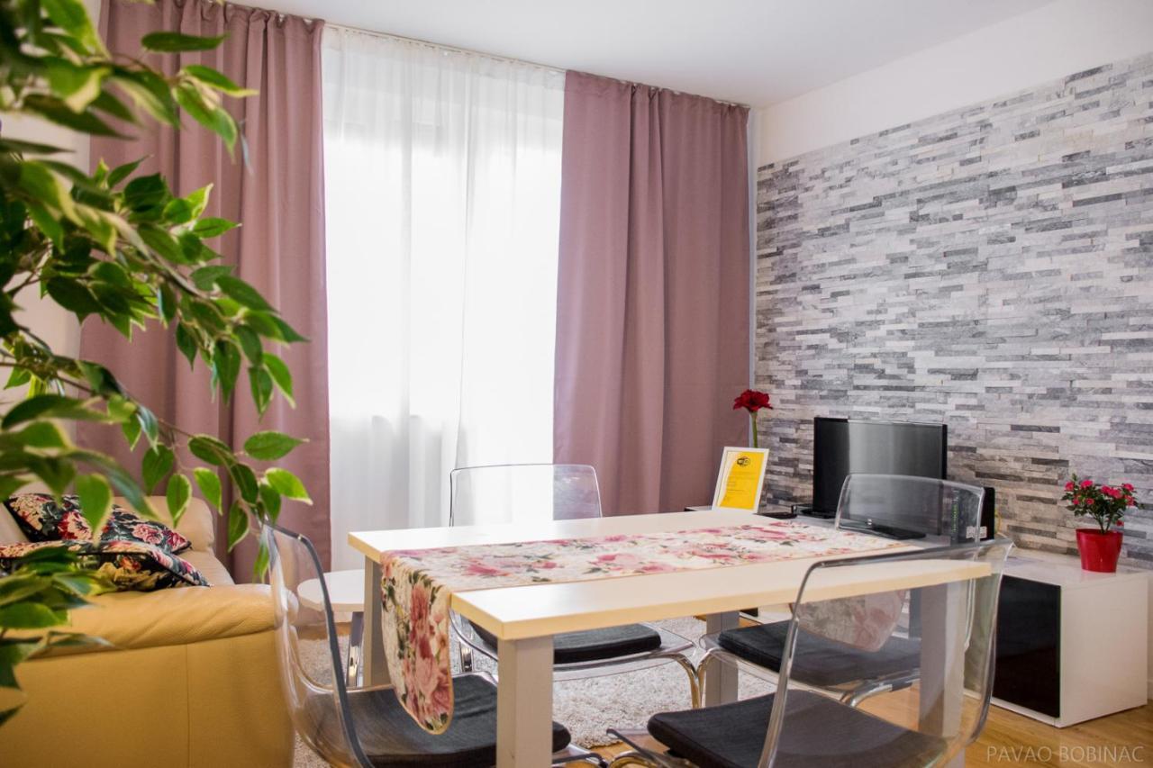 West Residence Luxury Apartment- Parking In Garage Zagreb Eksteriør billede