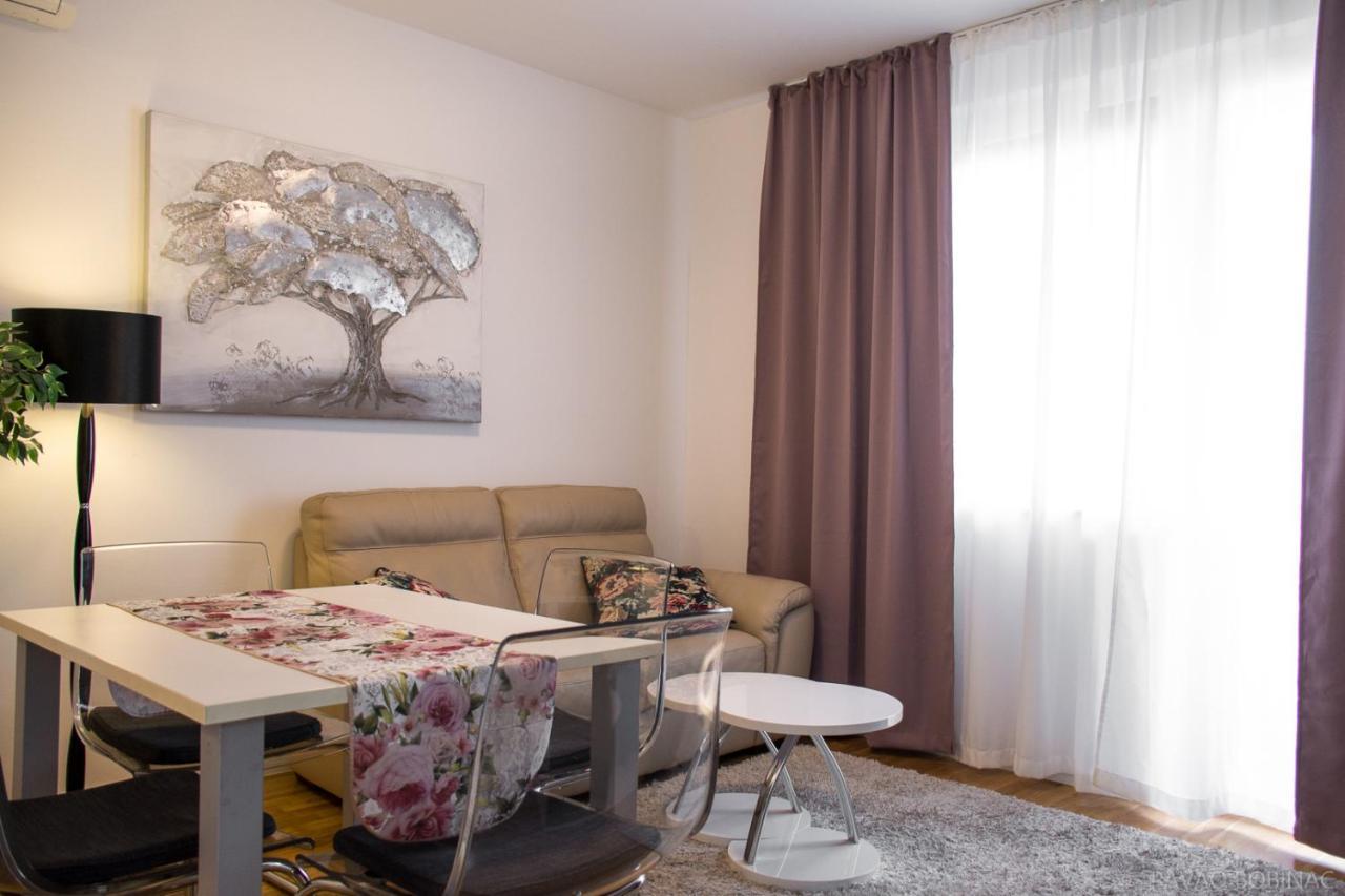 West Residence Luxury Apartment- Parking In Garage Zagreb Eksteriør billede